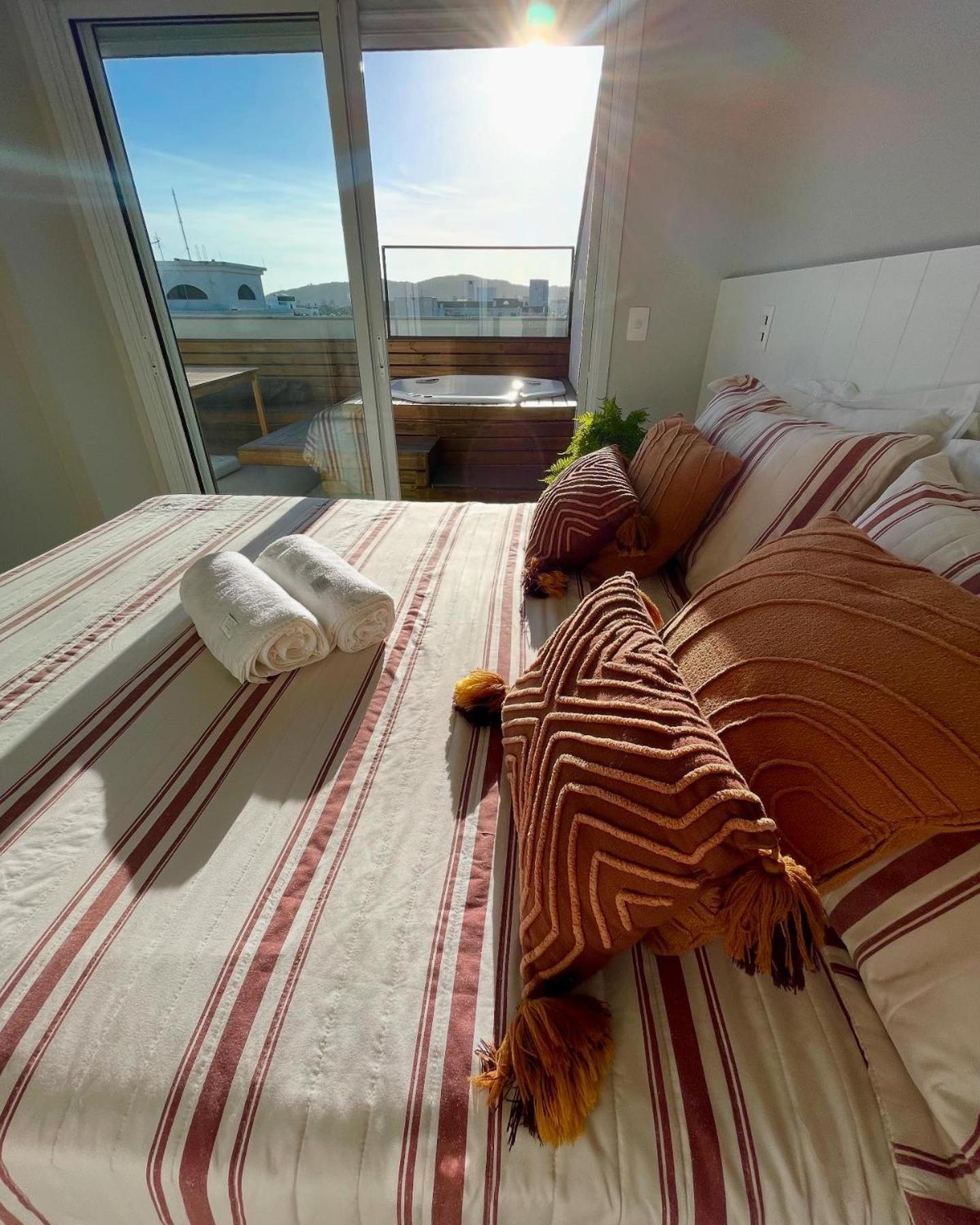 Apartamento Ape | Top1% Mundial No Airbnb | 230m Do Mar Florianopolis